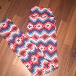 Lularoe one size paints